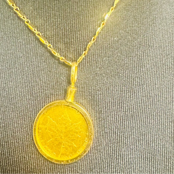 K24 Japan Solid Gold Coin Pendant 4.2g - Picture 8 of 13